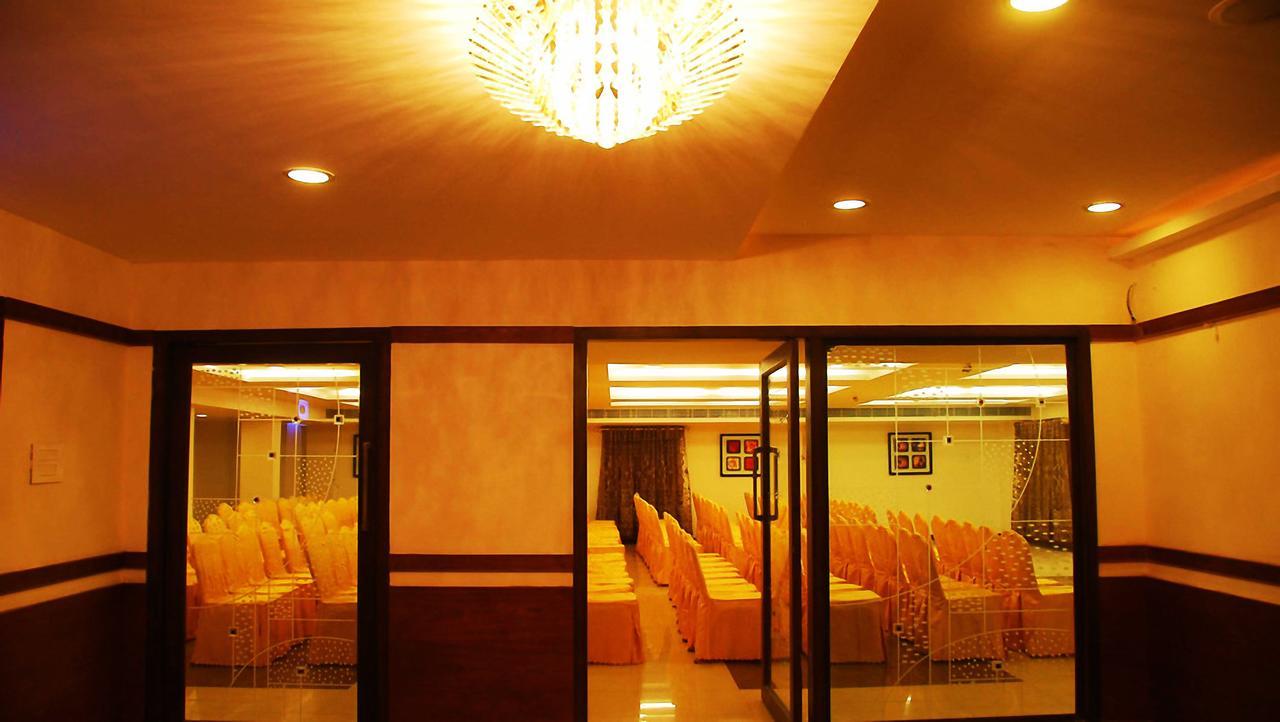 Budget Hotel Khammam Eksteriør bilde